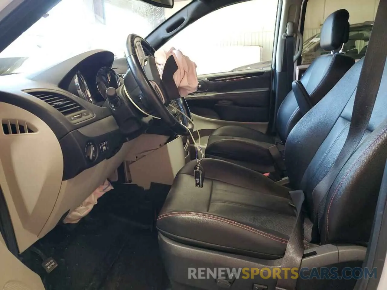 7 Photograph of a damaged car 2C4RDGEG5LR188857 DODGE CARAVAN 2020