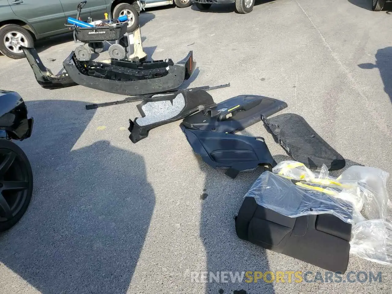 12 Photograph of a damaged car 2C3CDZFJ0FH774344 DODGE CHALLENGER 2015