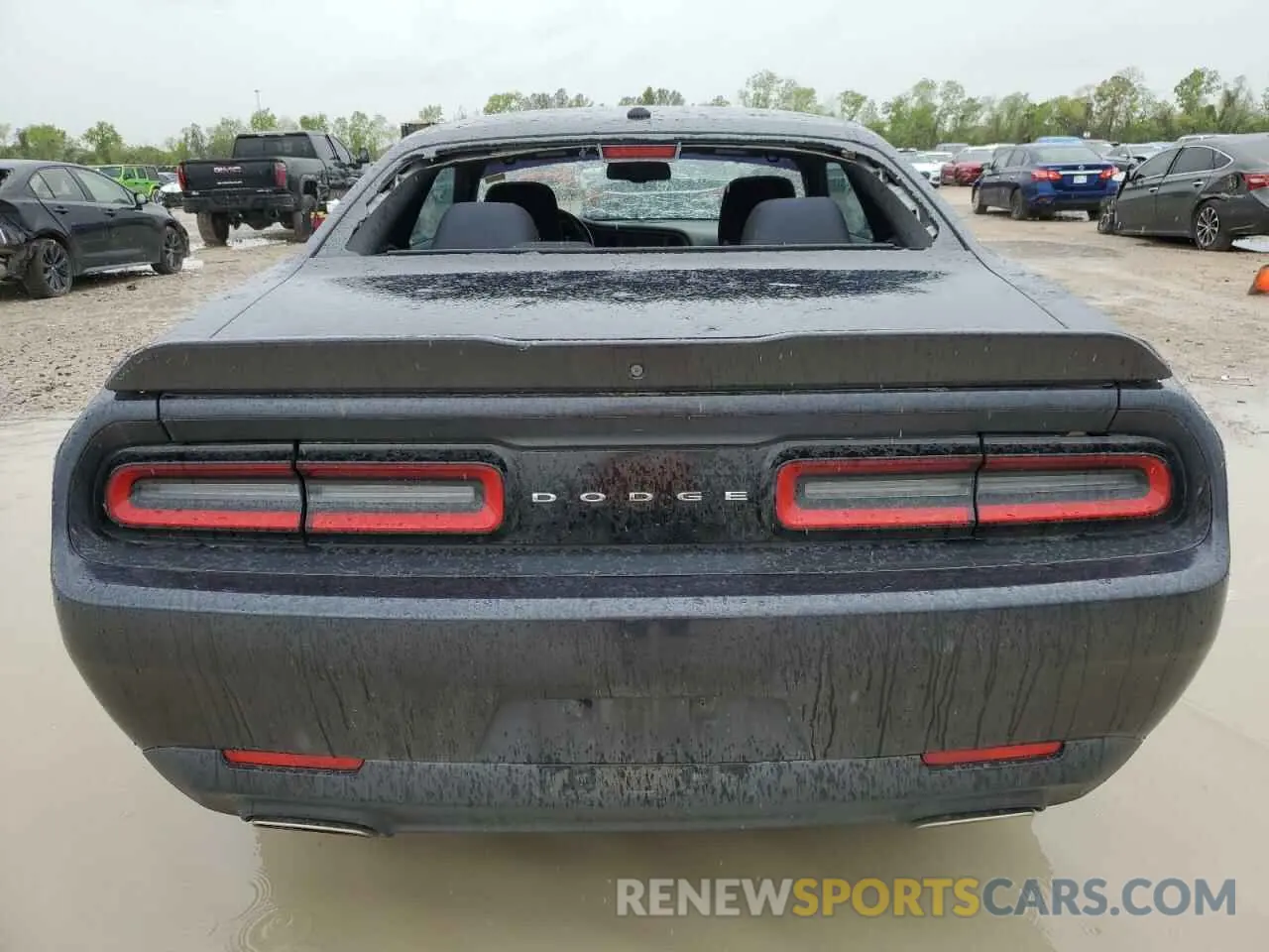 6 Photograph of a damaged car 2C3CDZAG0KH565420 DODGE CHALLENGER 2019