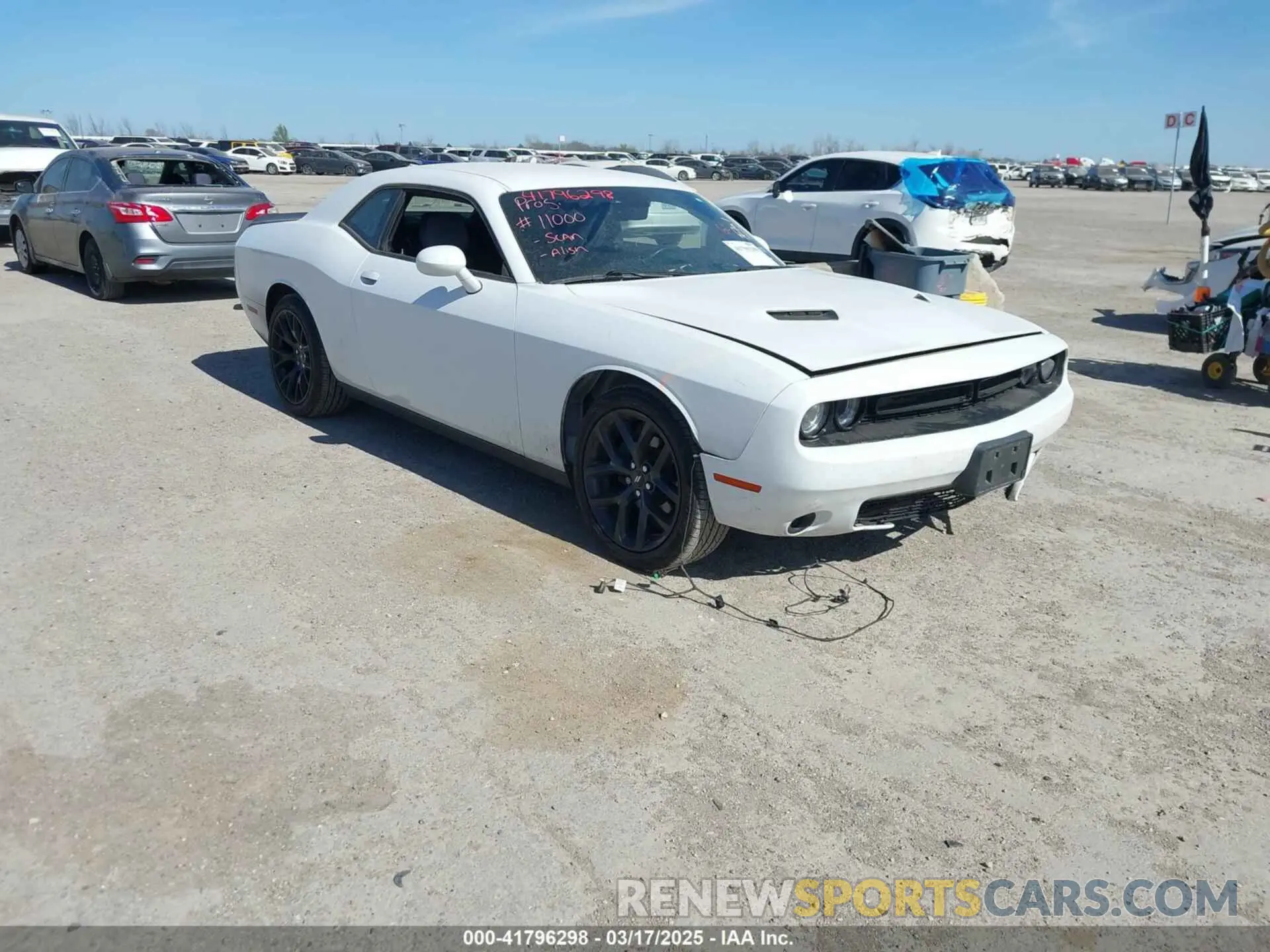 1 Photograph of a damaged car 2C3CDZAG0KH587336 DODGE CHALLENGER 2019