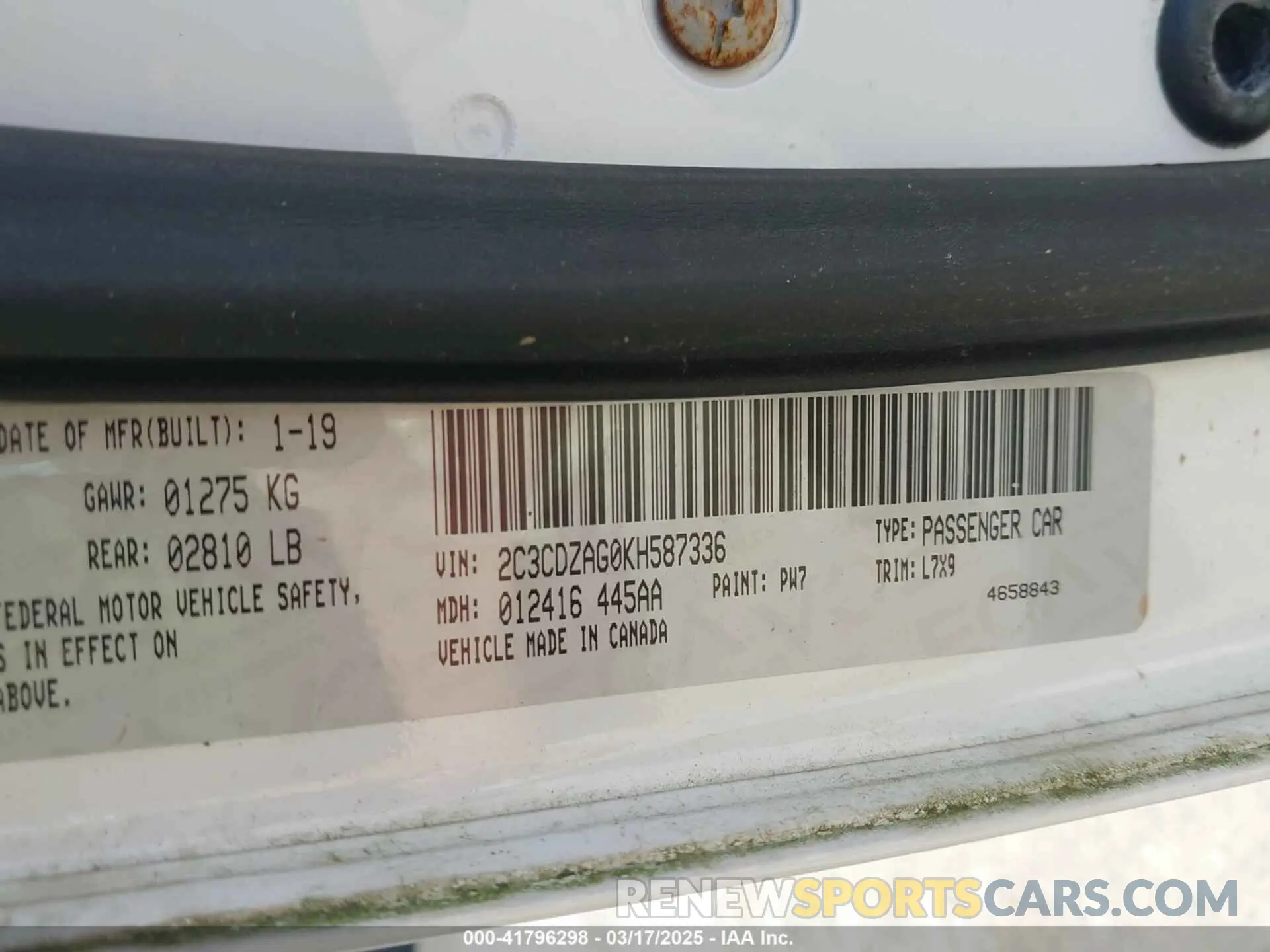 9 Photograph of a damaged car 2C3CDZAG0KH587336 DODGE CHALLENGER 2019