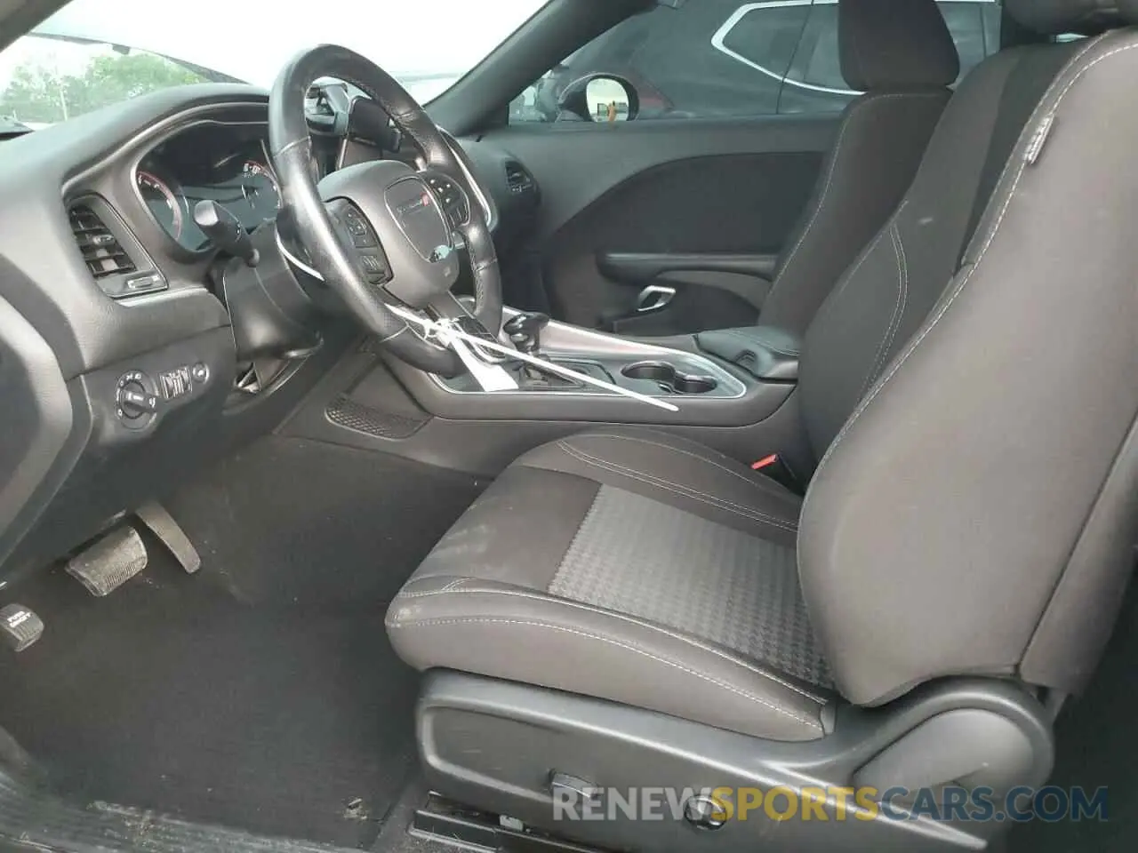 7 Photograph of a damaged car 2C3CDZAG0KH735601 DODGE CHALLENGER 2019