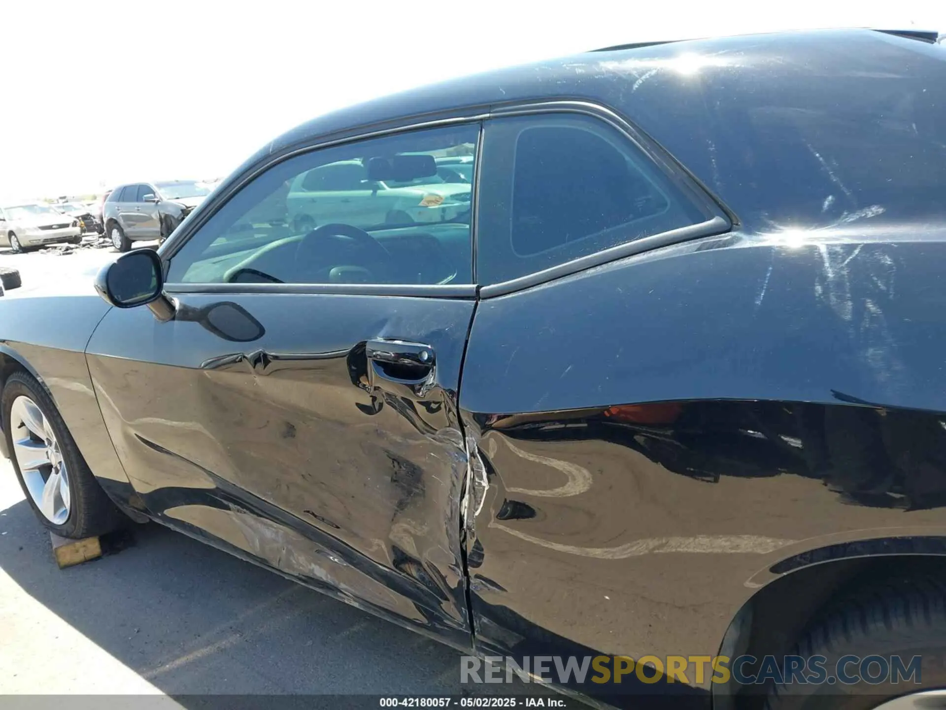 14 Photograph of a damaged car 2C3CDZAG1KH587281 DODGE CHALLENGER 2019