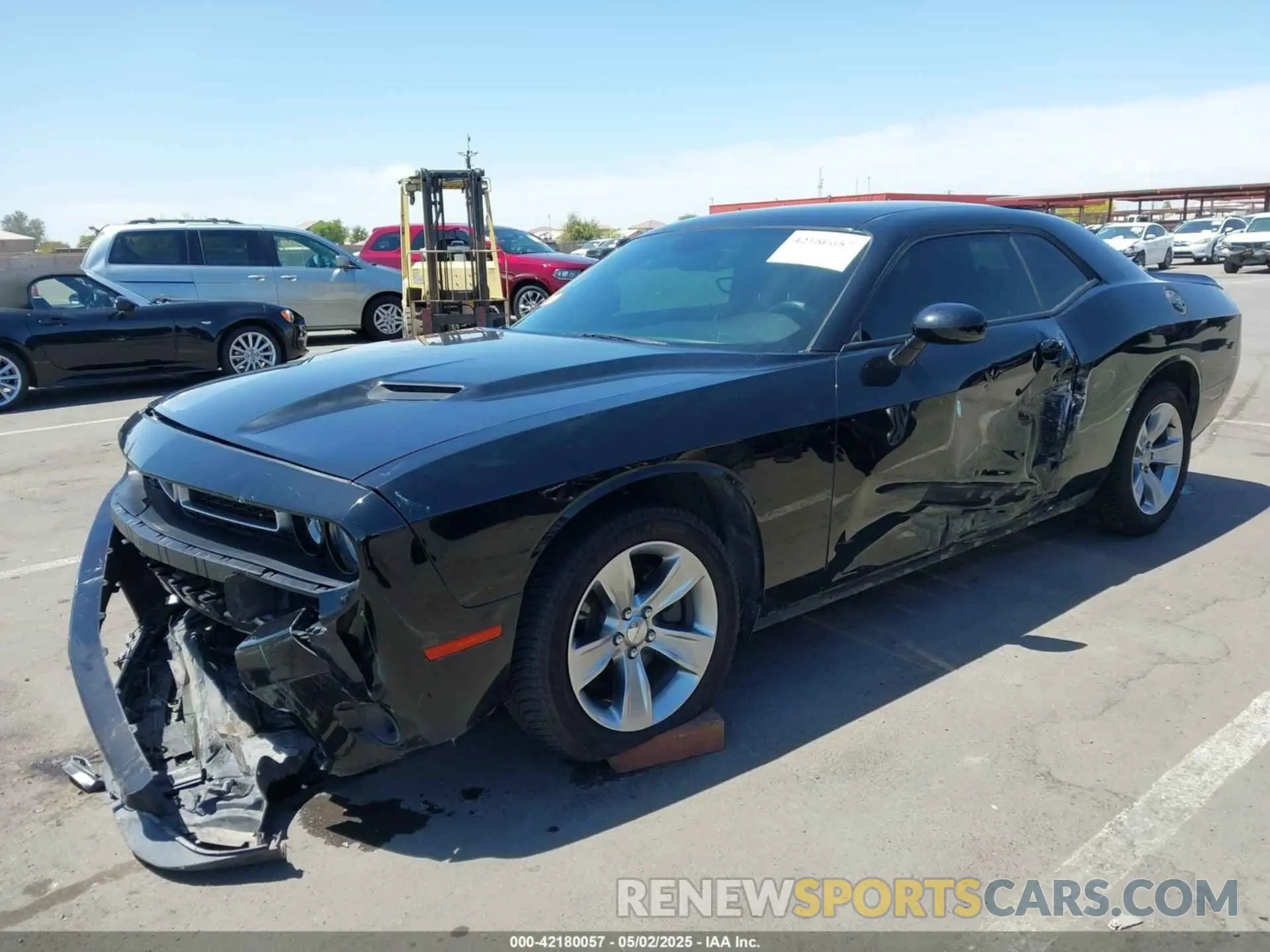 2 Photograph of a damaged car 2C3CDZAG1KH587281 DODGE CHALLENGER 2019