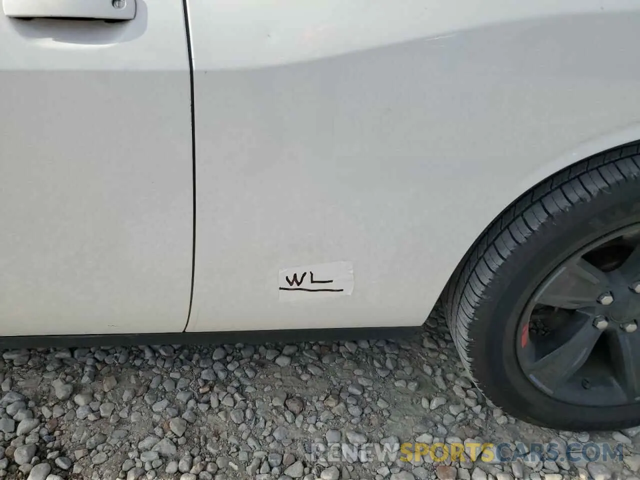 14 Photograph of a damaged car 2C3CDZAG1KH591296 DODGE CHALLENGER 2019