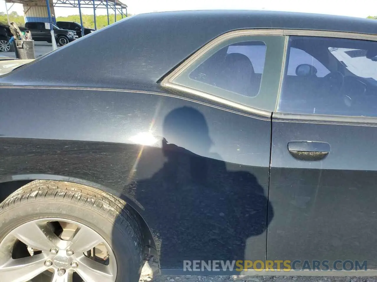 10 Photograph of a damaged car 2C3CDZAG1KH669284 DODGE CHALLENGER 2019