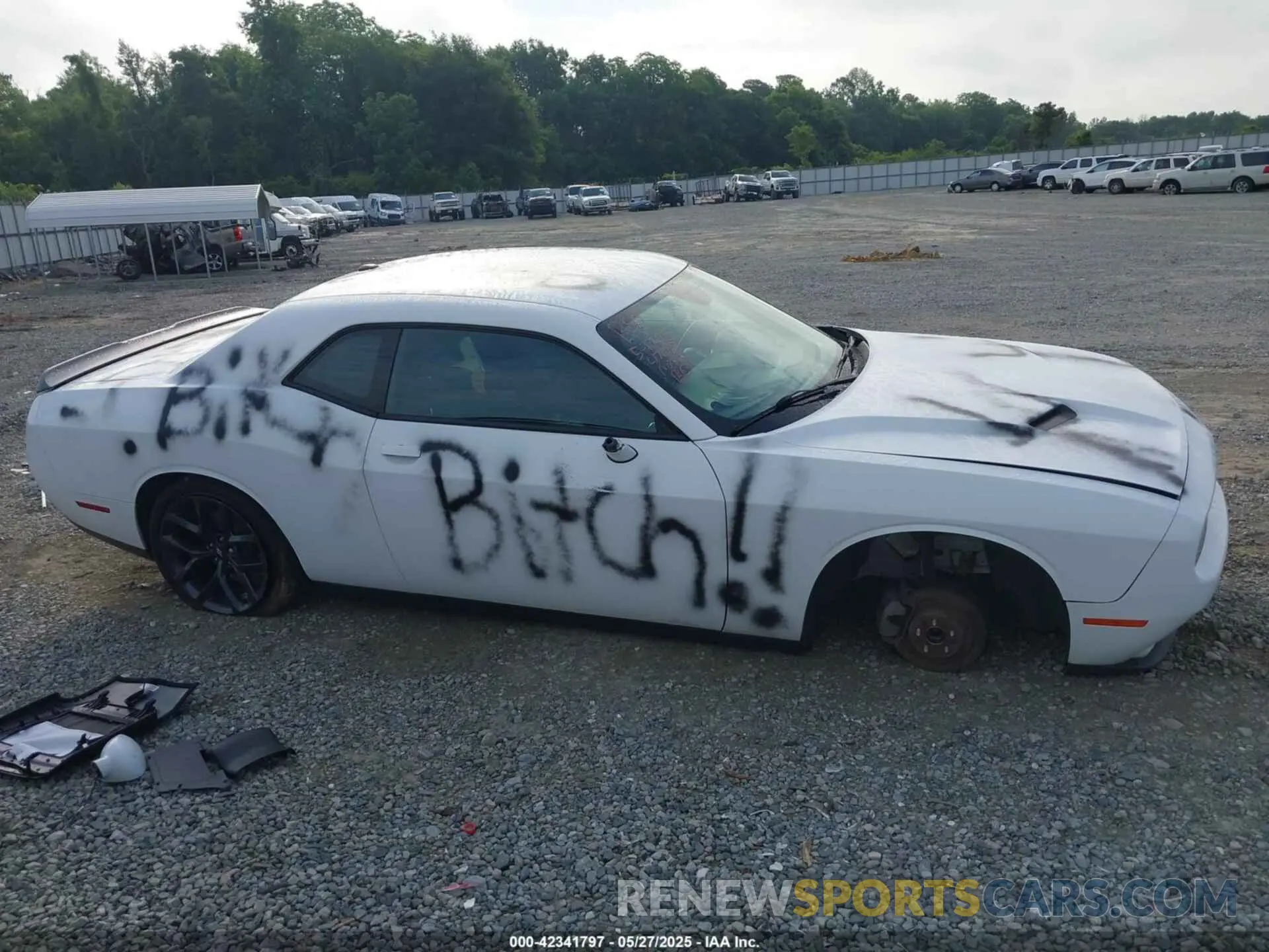 13 Photograph of a damaged car 2C3CDZAG1KH714708 DODGE CHALLENGER 2019