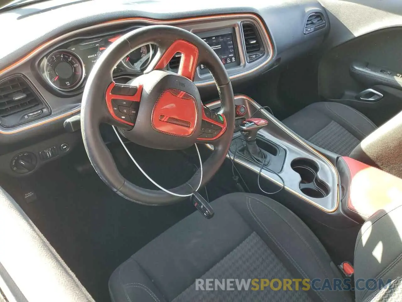 8 Photograph of a damaged car 2C3CDZAG2KH524724 DODGE CHALLENGER 2019