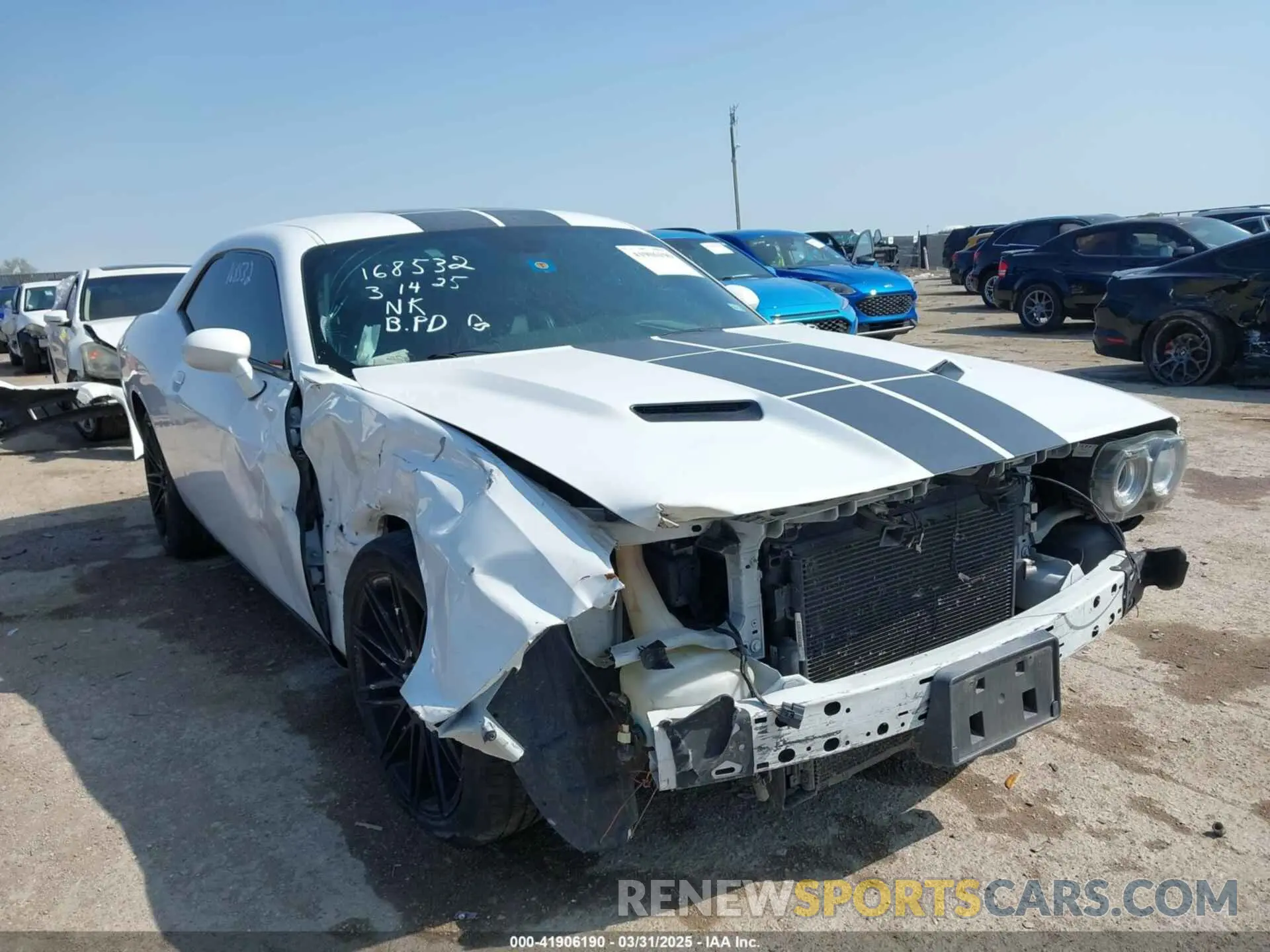 1 Photograph of a damaged car 2C3CDZAG2KH530250 DODGE CHALLENGER 2019