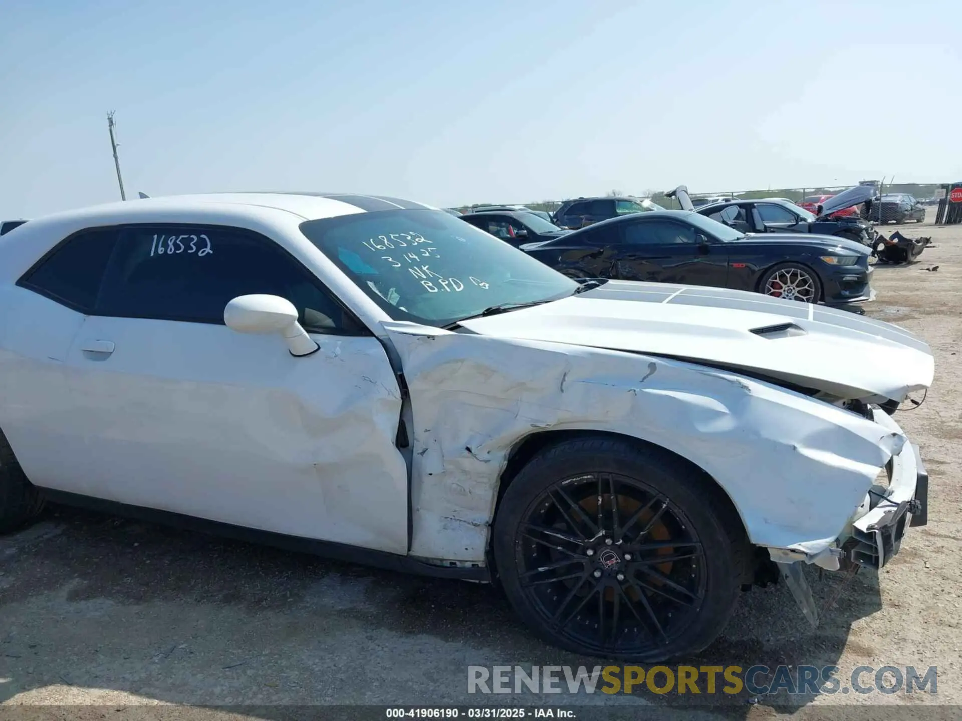 6 Photograph of a damaged car 2C3CDZAG2KH530250 DODGE CHALLENGER 2019