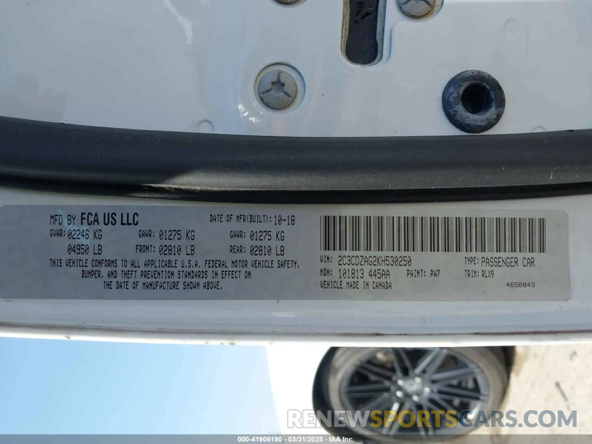 9 Photograph of a damaged car 2C3CDZAG2KH530250 DODGE CHALLENGER 2019