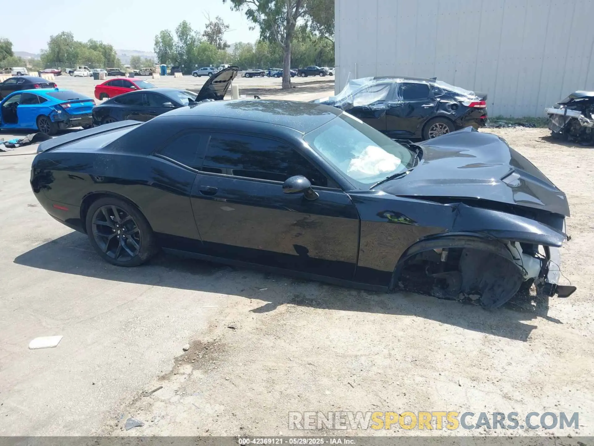 14 Photograph of a damaged car 2C3CDZAG2KH557383 DODGE CHALLENGER 2019
