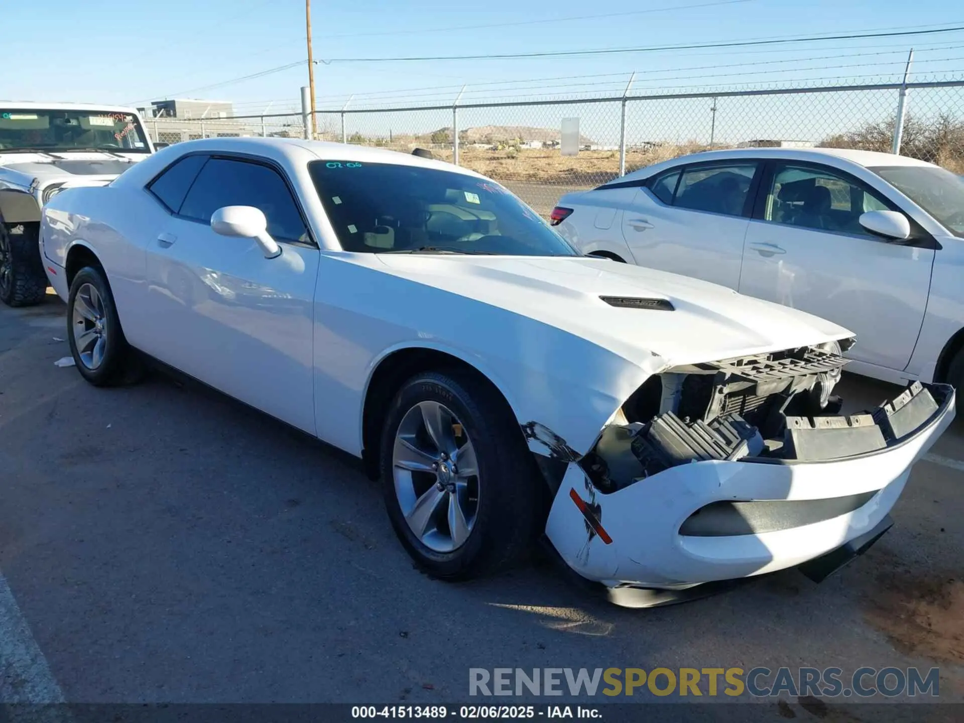 1 Photograph of a damaged car 2C3CDZAG2KH561708 DODGE CHALLENGER 2019
