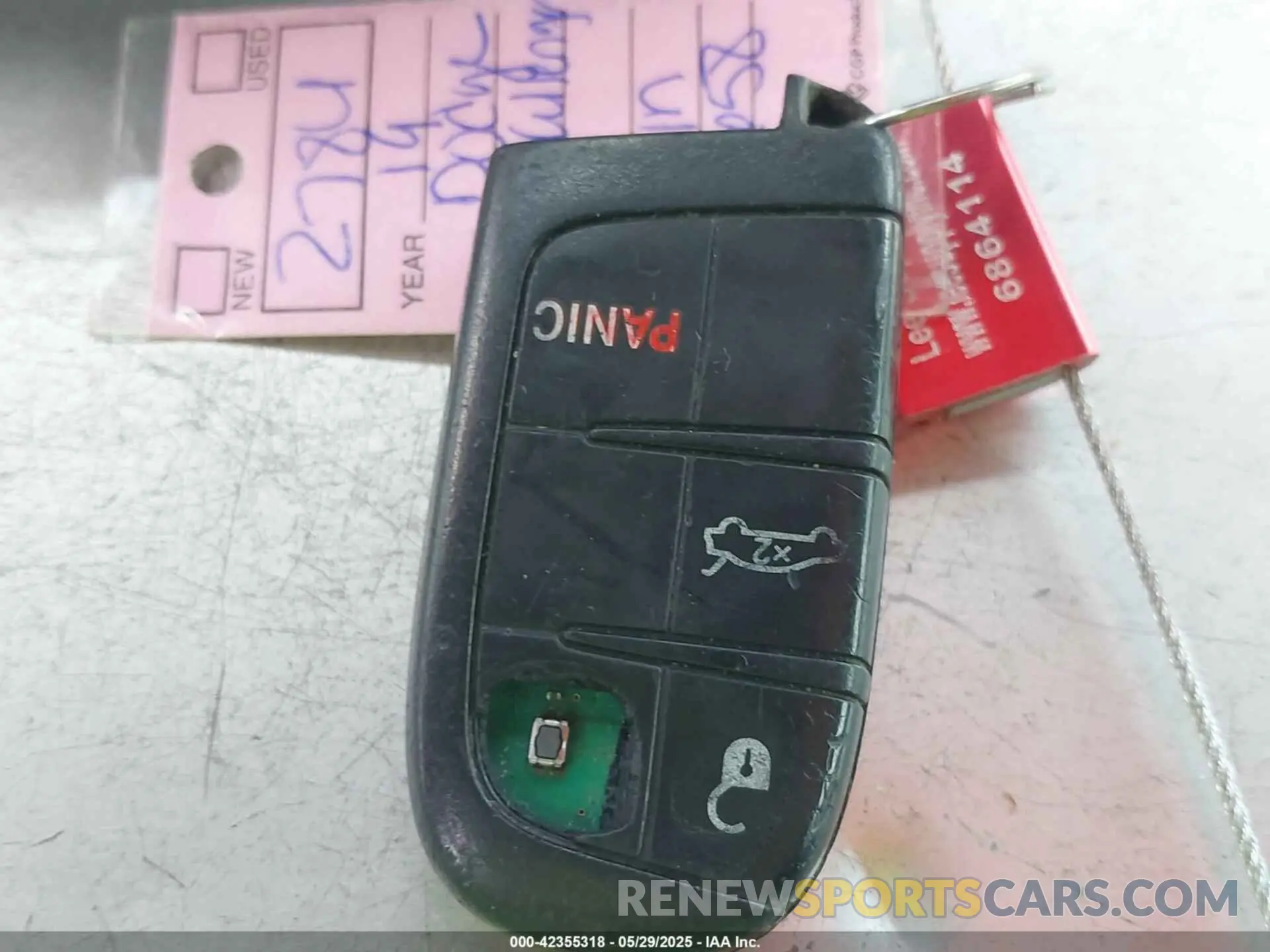 11 Photograph of a damaged car 2C3CDZAG2KH583658 DODGE CHALLENGER 2019