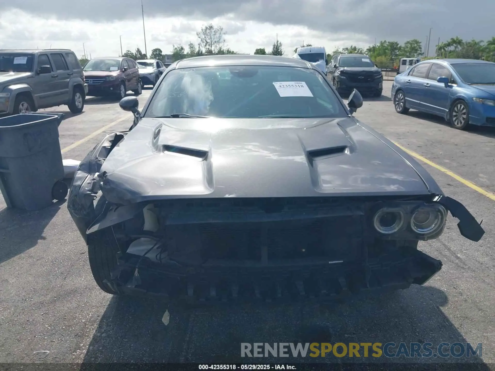 12 Photograph of a damaged car 2C3CDZAG2KH583658 DODGE CHALLENGER 2019