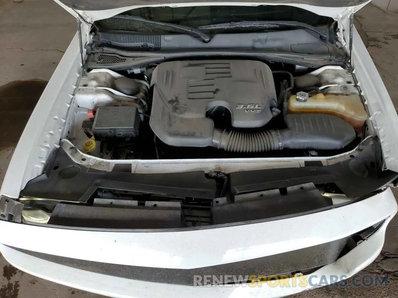 11 Photograph of a damaged car 2C3CDZAG2KH606744 DODGE CHALLENGER 2019