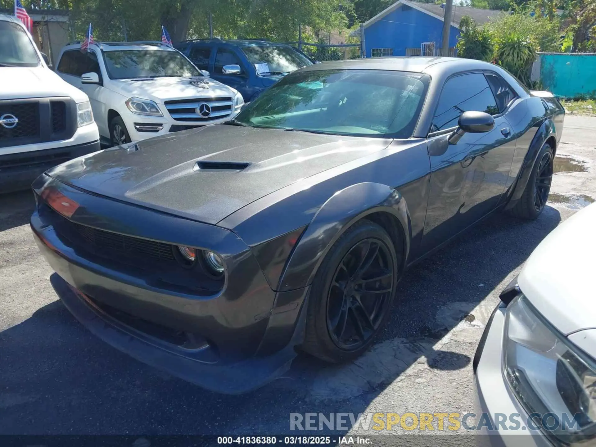 2 Photograph of a damaged car 2C3CDZAG2KH735616 DODGE CHALLENGER 2019
