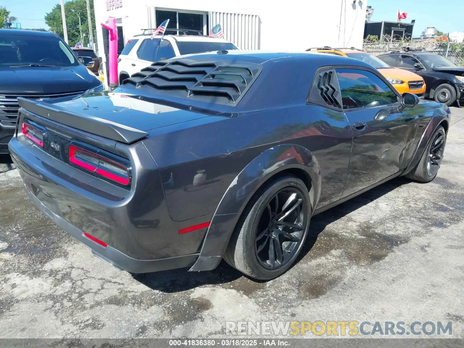4 Photograph of a damaged car 2C3CDZAG2KH735616 DODGE CHALLENGER 2019