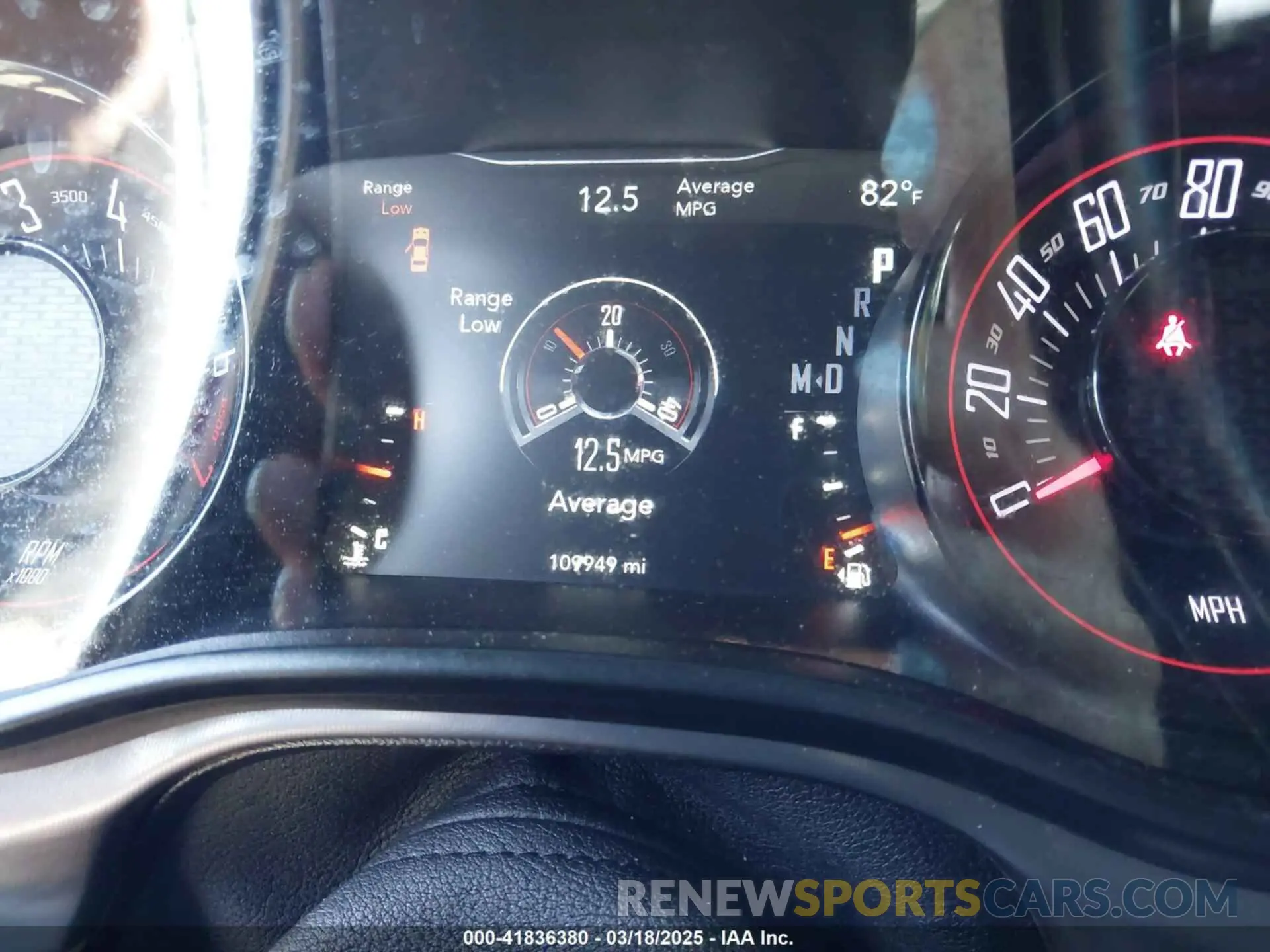 7 Photograph of a damaged car 2C3CDZAG2KH735616 DODGE CHALLENGER 2019