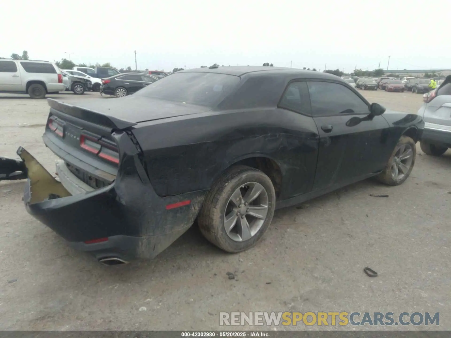 4 Photograph of a damaged car 2C3CDZAG3KH616263 DODGE CHALLENGER 2019
