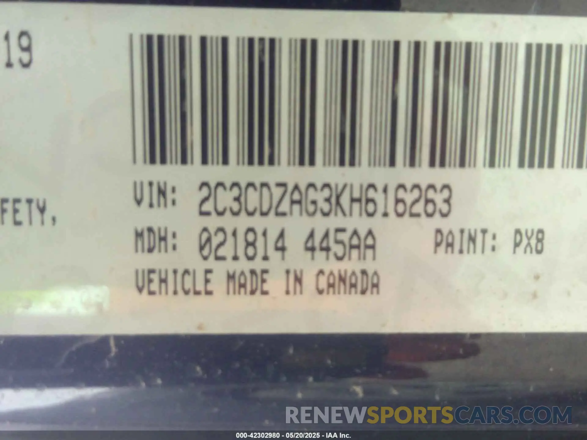 9 Photograph of a damaged car 2C3CDZAG3KH616263 DODGE CHALLENGER 2019