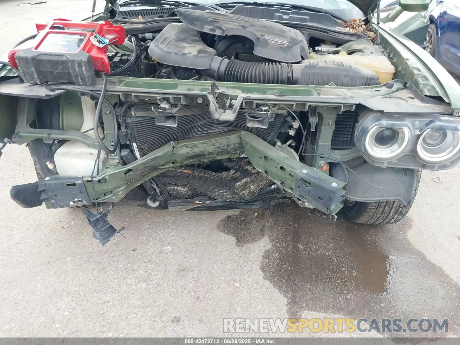6 Photograph of a damaged car 2C3CDZAG3KH632849 DODGE CHALLENGER 2019