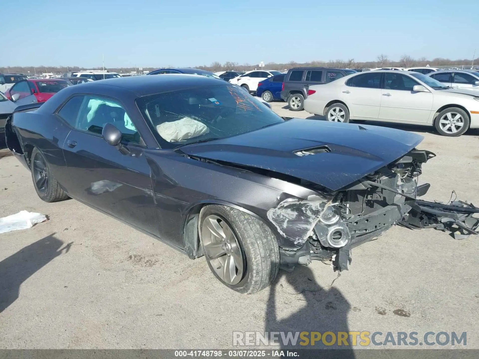 1 Photograph of a damaged car 2C3CDZAG3KH668752 DODGE CHALLENGER 2019