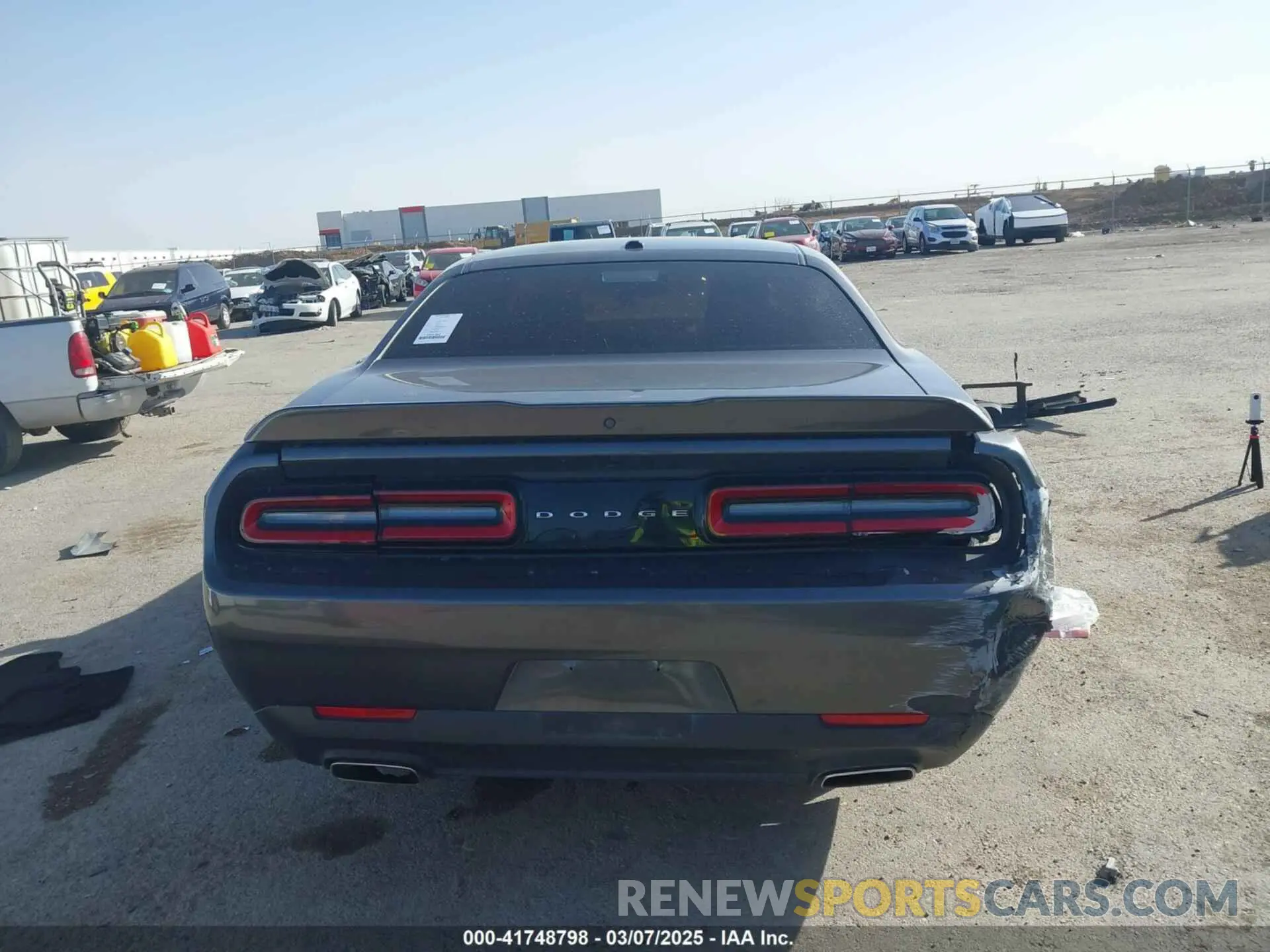 16 Photograph of a damaged car 2C3CDZAG3KH668752 DODGE CHALLENGER 2019