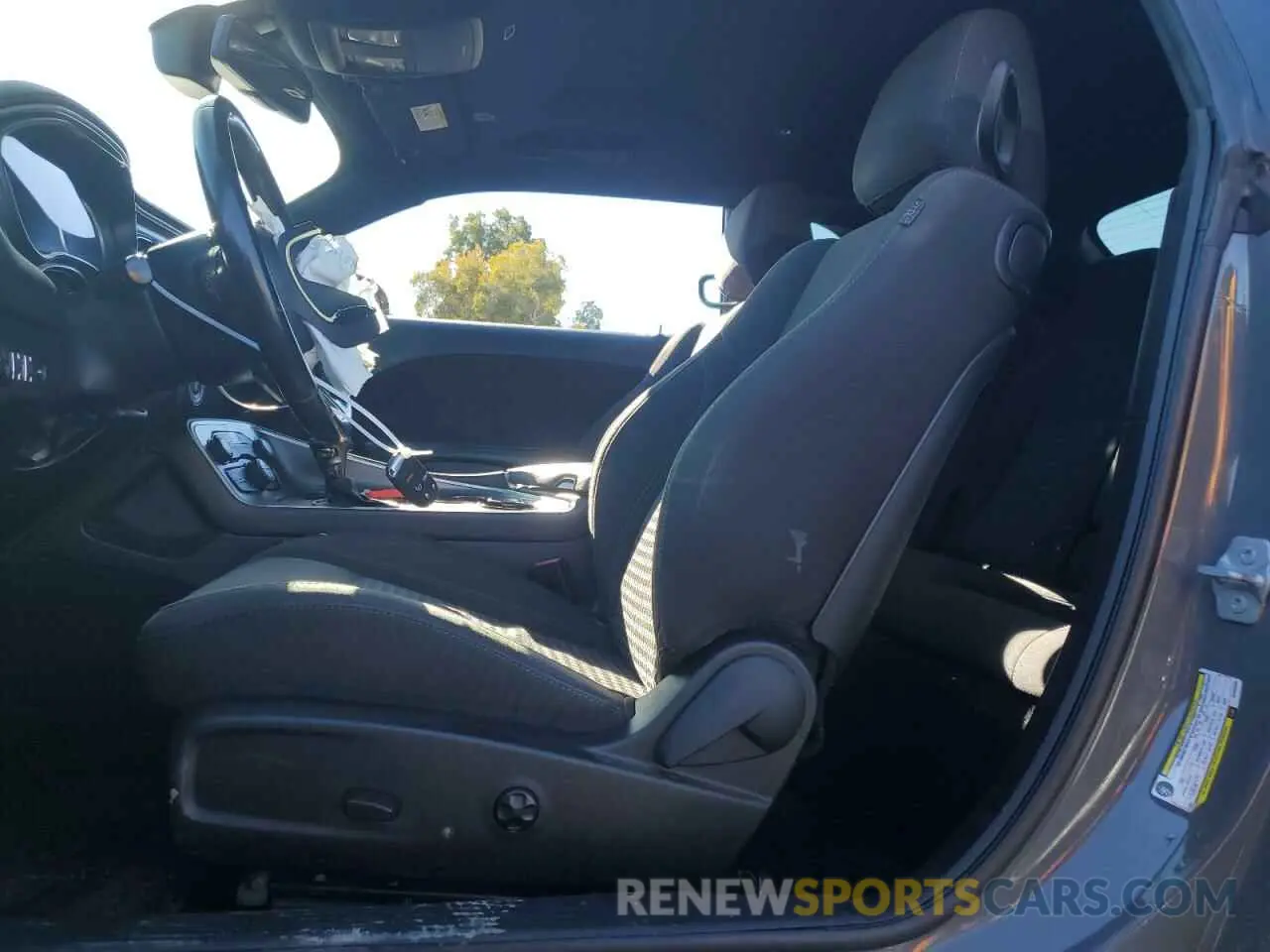 7 Photograph of a damaged car 2C3CDZAG3KH669688 DODGE CHALLENGER 2019