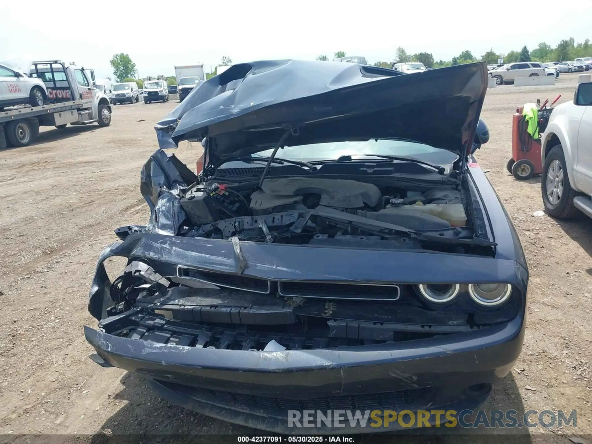 12 Photograph of a damaged car 2C3CDZAG3KH687575 DODGE CHALLENGER 2019