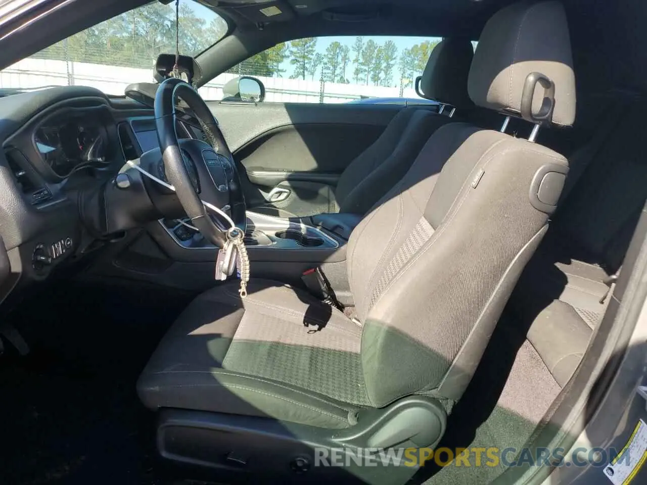7 Photograph of a damaged car 2C3CDZAG4KH521999 DODGE CHALLENGER 2019