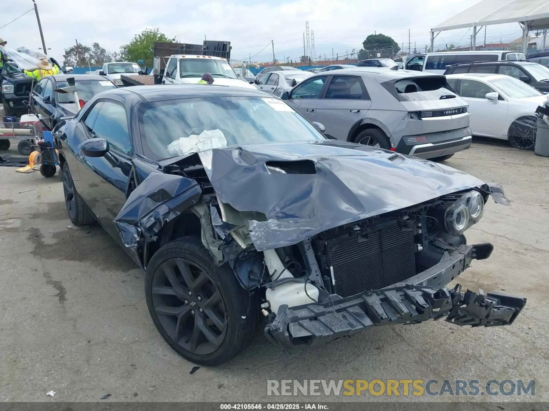 1 Photograph of a damaged car 2C3CDZAG4KH529276 DODGE CHALLENGER 2019