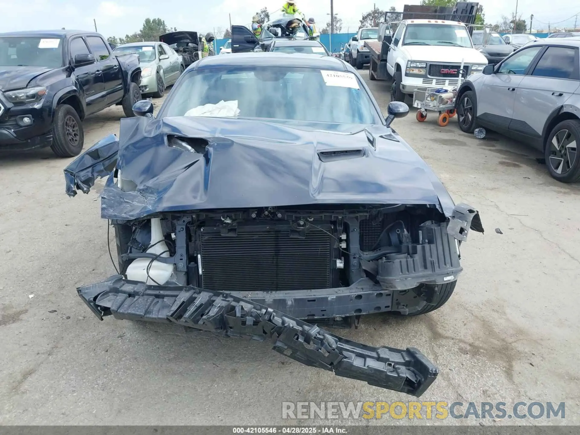 13 Photograph of a damaged car 2C3CDZAG4KH529276 DODGE CHALLENGER 2019