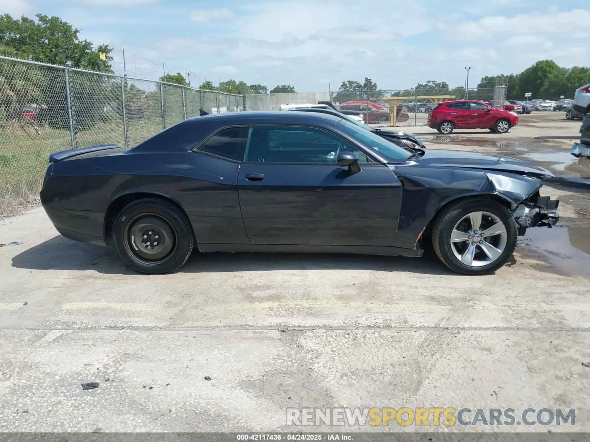 13 Photograph of a damaged car 2C3CDZAG4KH549107 DODGE CHALLENGER 2019