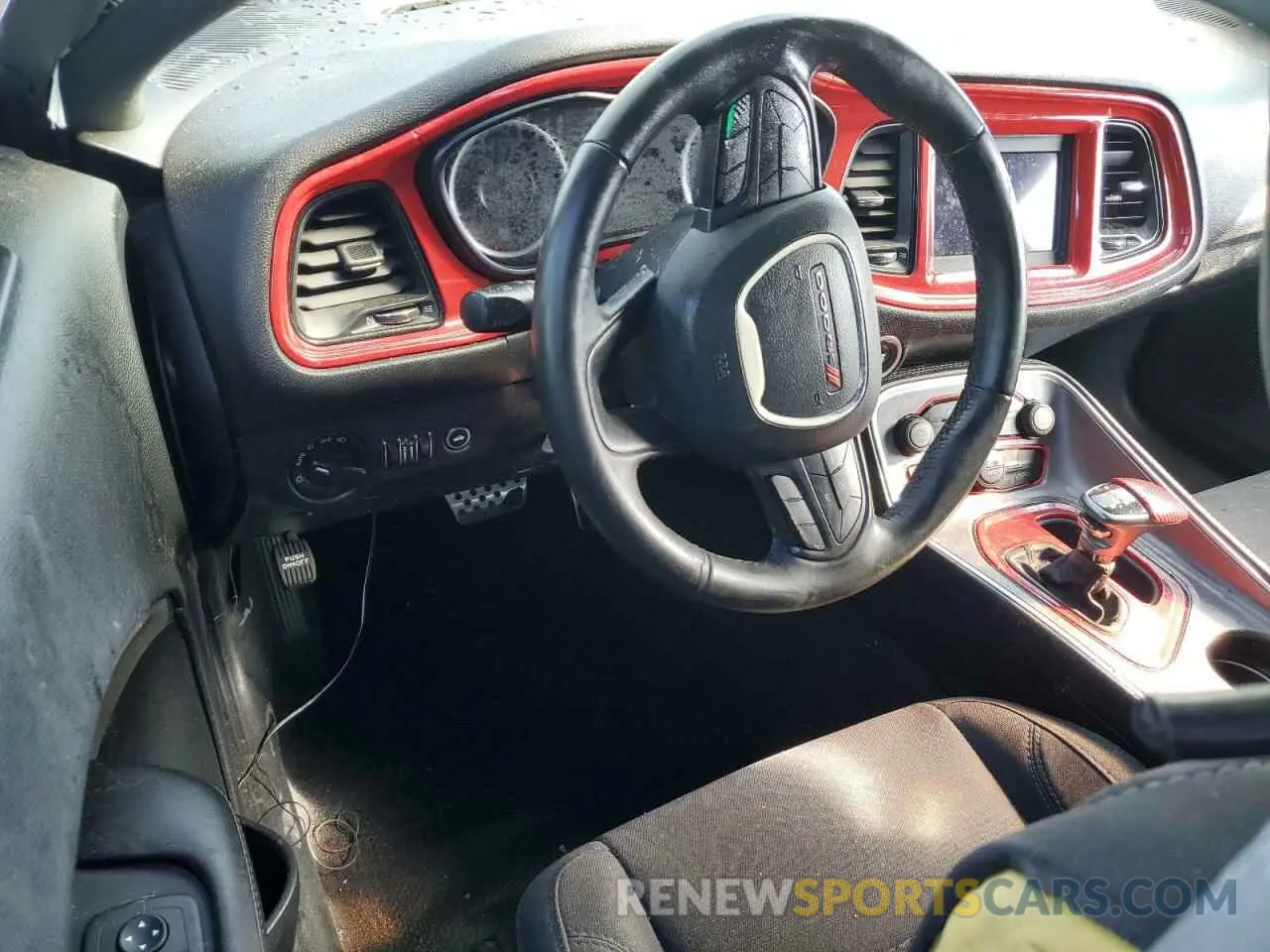 8 Photograph of a damaged car 2C3CDZAG4KH668940 DODGE CHALLENGER 2019
