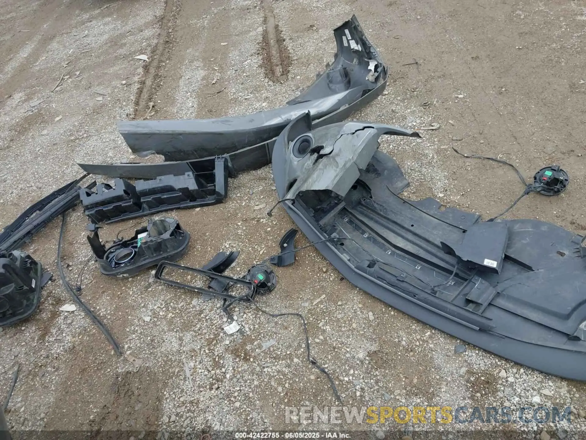 12 Photograph of a damaged car 2C3CDZAG4KH688086 DODGE CHALLENGER 2019