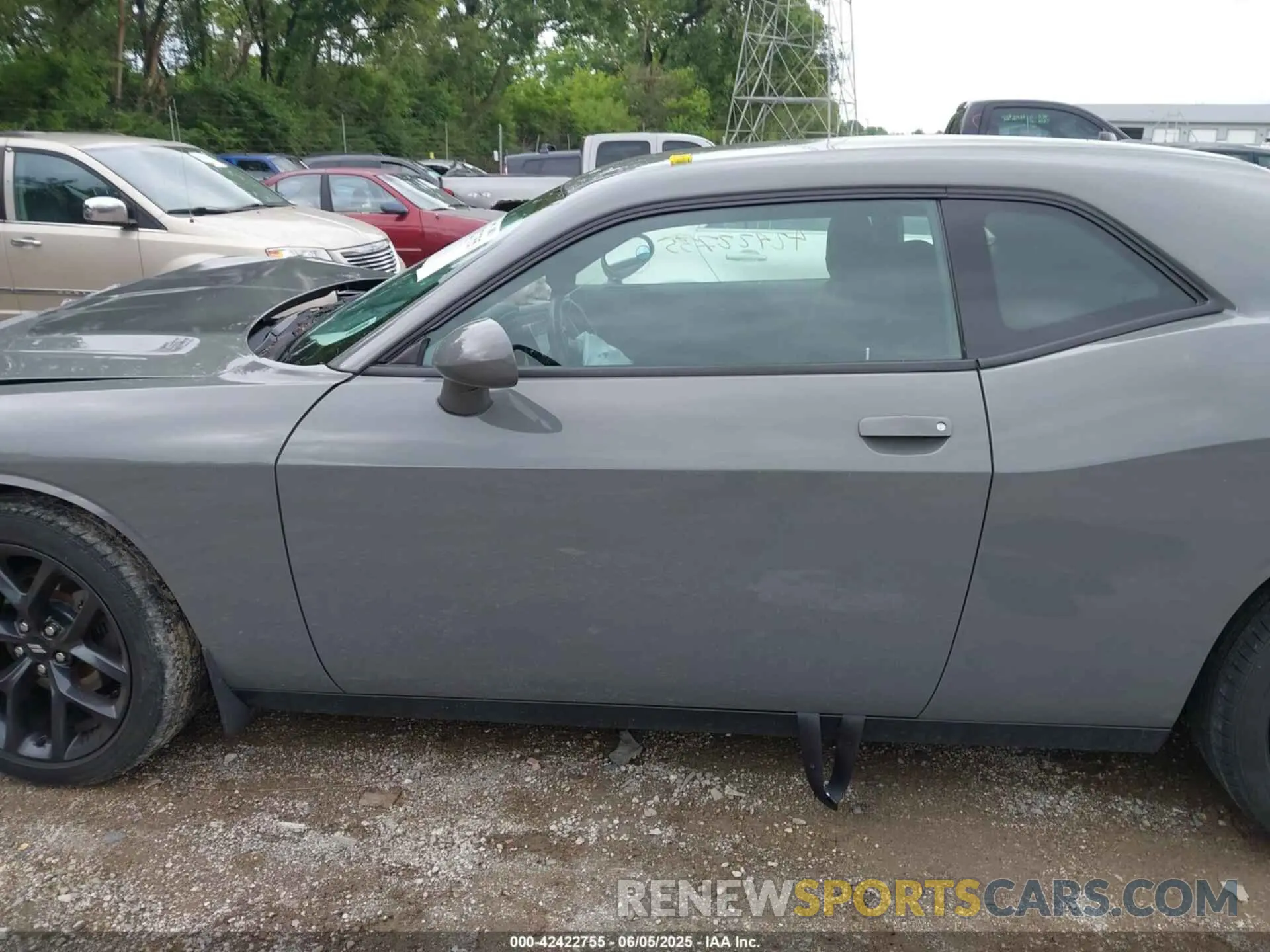 15 Photograph of a damaged car 2C3CDZAG4KH688086 DODGE CHALLENGER 2019