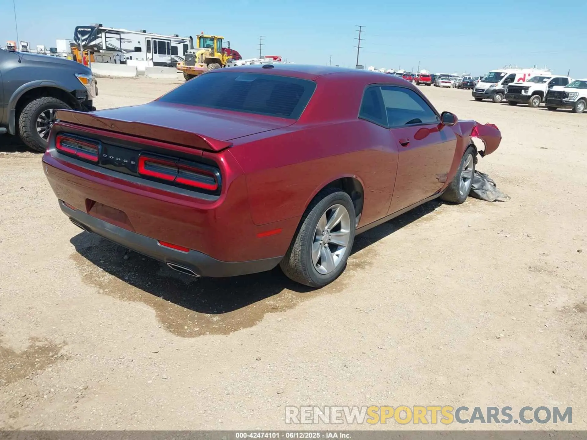 4 Photograph of a damaged car 2C3CDZAG4KH751610 DODGE CHALLENGER 2019