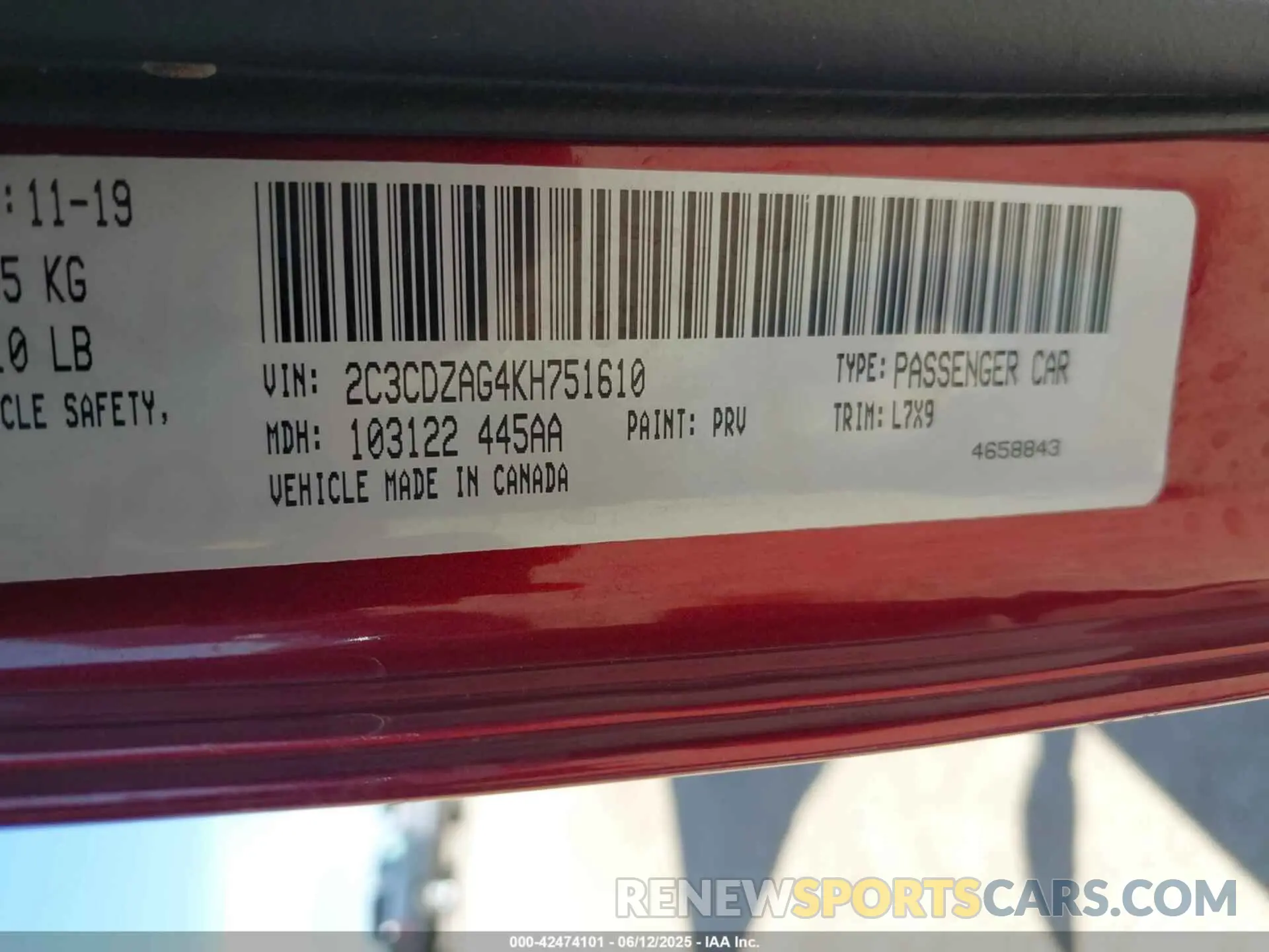 9 Photograph of a damaged car 2C3CDZAG4KH751610 DODGE CHALLENGER 2019