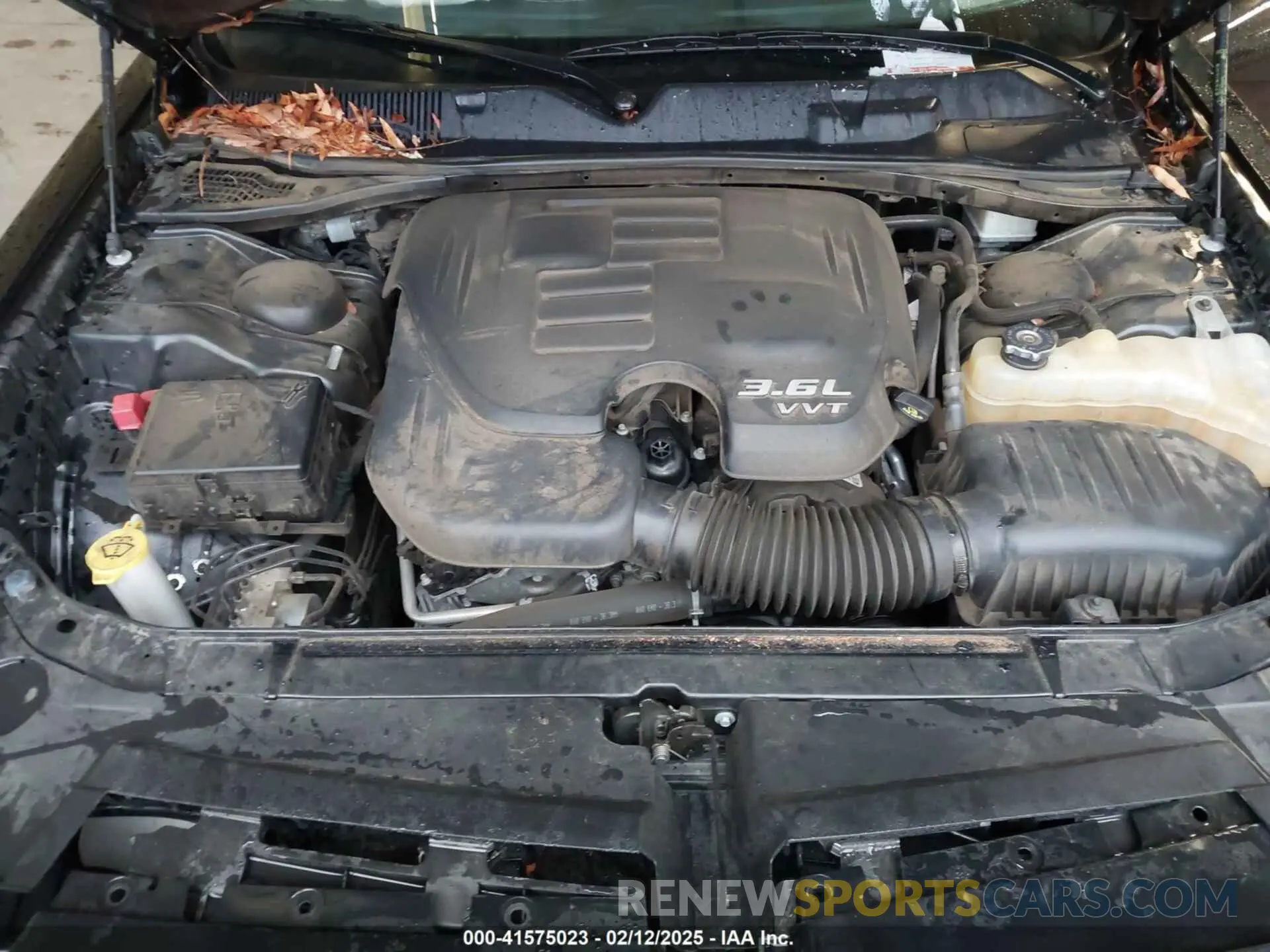 10 Photograph of a damaged car 2C3CDZAG4KH752353 DODGE CHALLENGER 2019