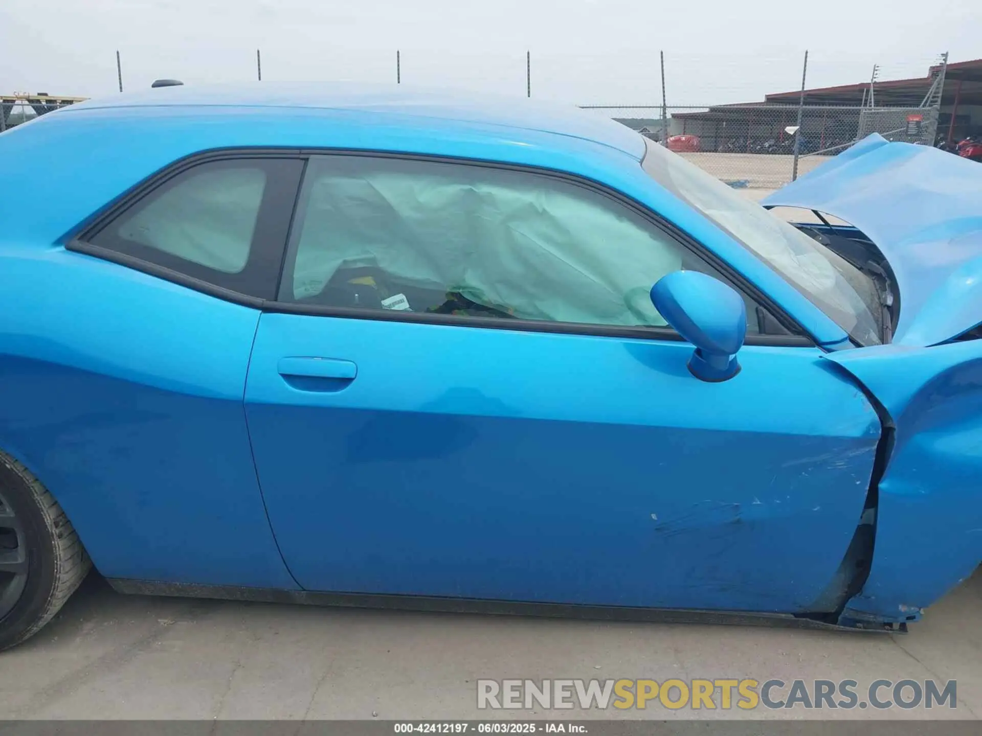 13 Photograph of a damaged car 2C3CDZAG5KH574839 DODGE CHALLENGER 2019