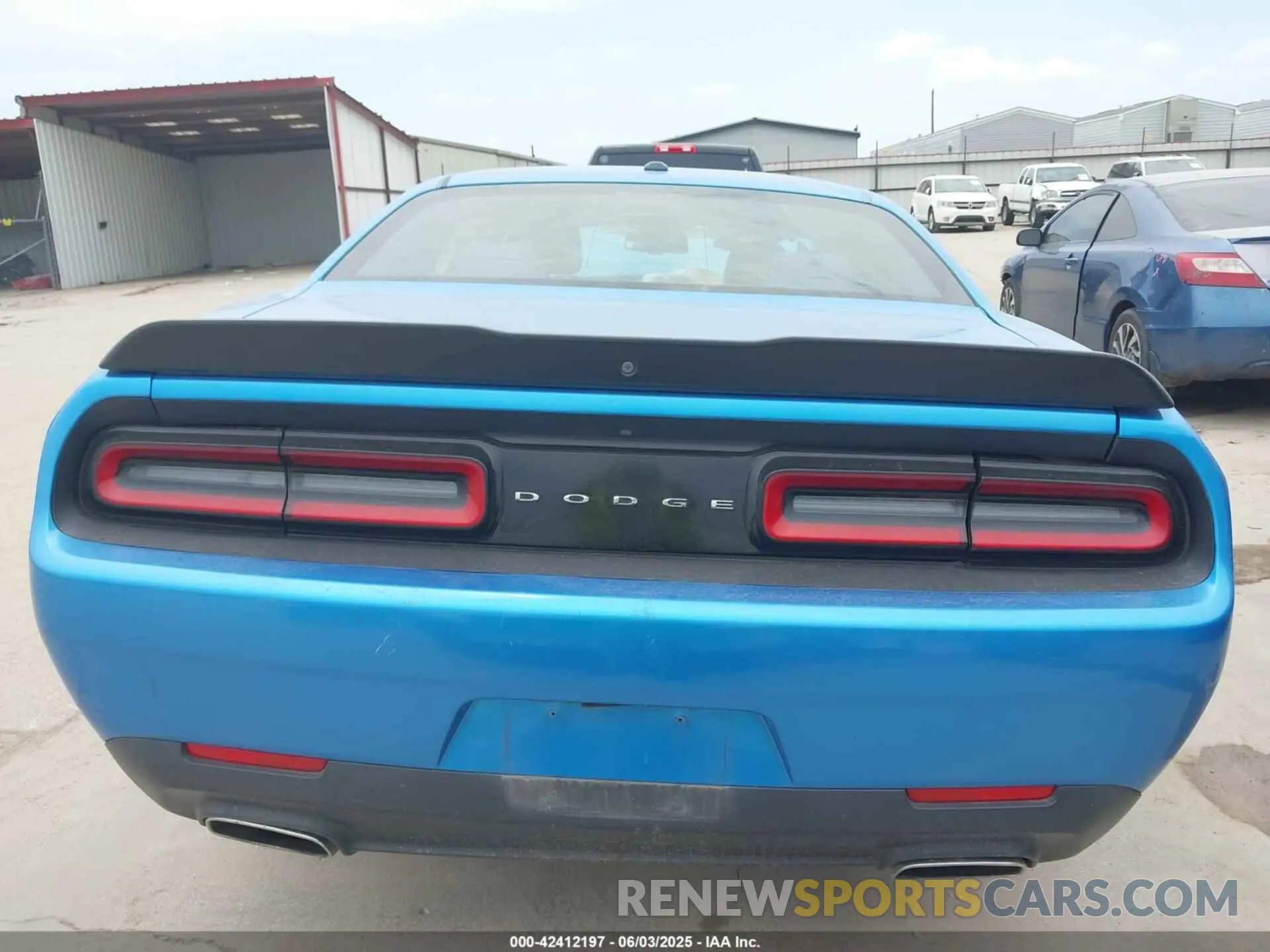 16 Photograph of a damaged car 2C3CDZAG5KH574839 DODGE CHALLENGER 2019