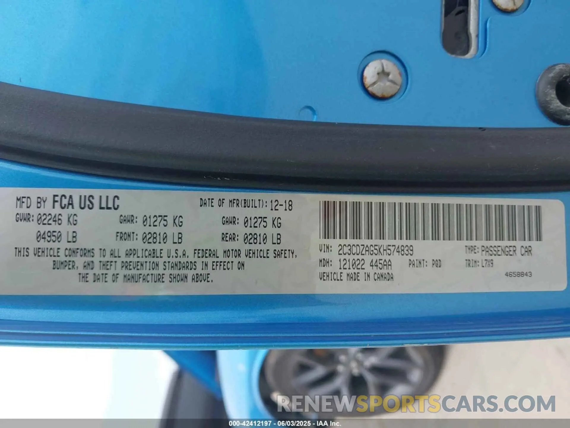 9 Photograph of a damaged car 2C3CDZAG5KH574839 DODGE CHALLENGER 2019