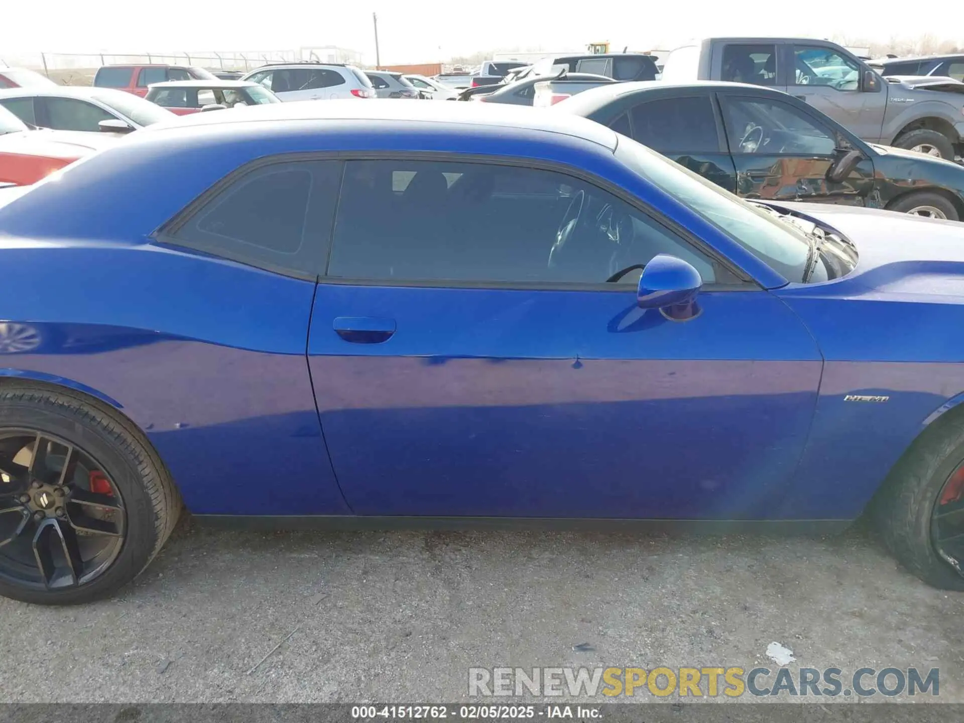 13 Photograph of a damaged car 2C3CDZAG5KH668803 DODGE CHALLENGER 2019