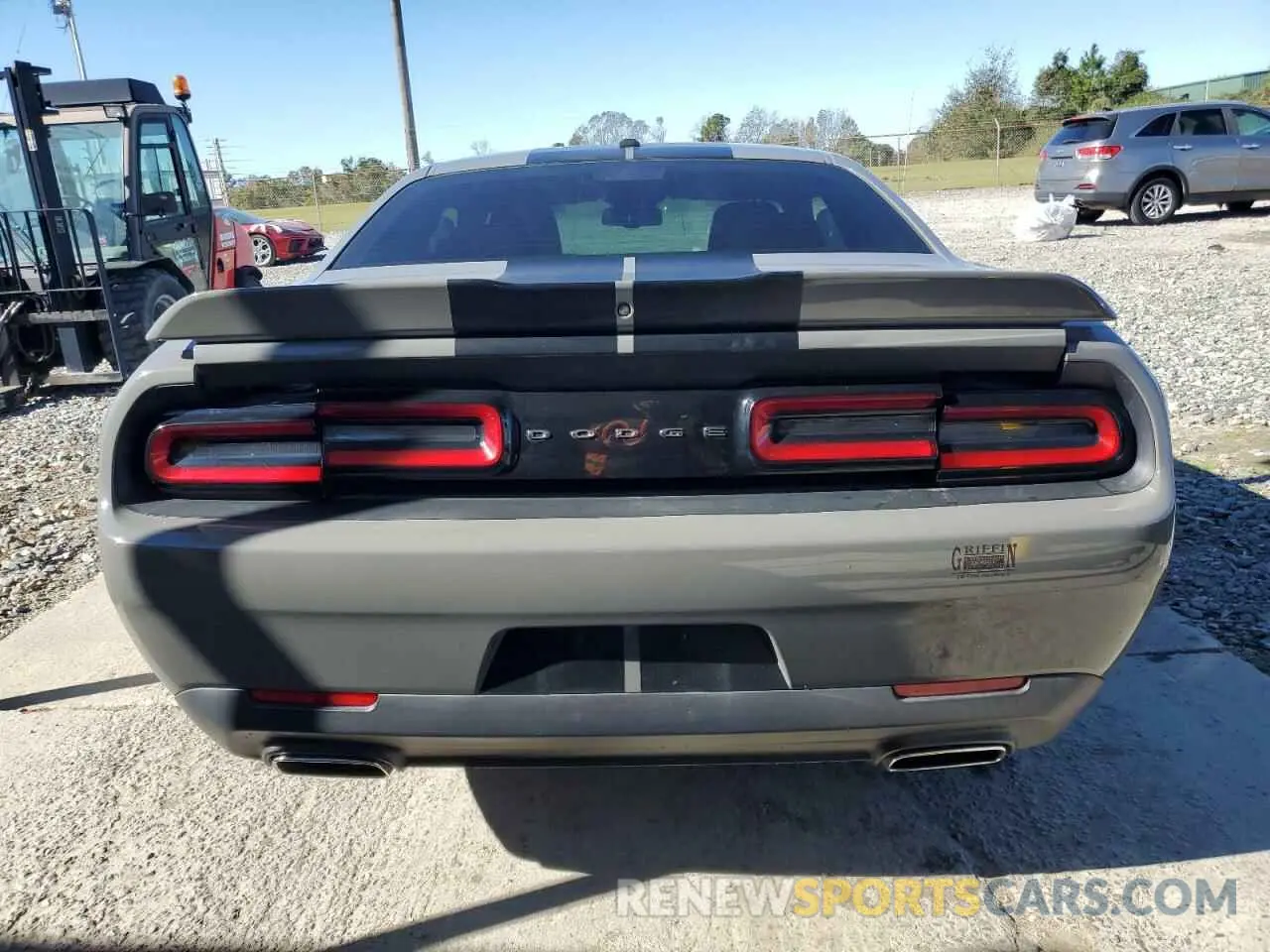 6 Photograph of a damaged car 2C3CDZAG5KH669577 DODGE CHALLENGER 2019