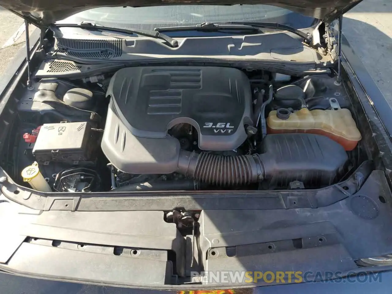 11 Photograph of a damaged car 2C3CDZAG5KH680157 DODGE CHALLENGER 2019