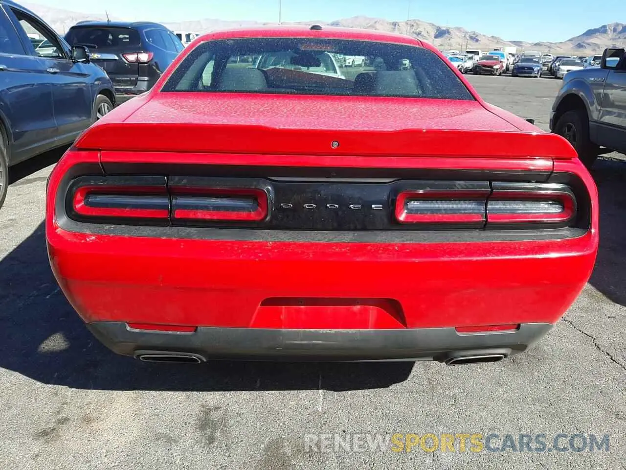 6 Photograph of a damaged car 2C3CDZAG5KH723458 DODGE CHALLENGER 2019