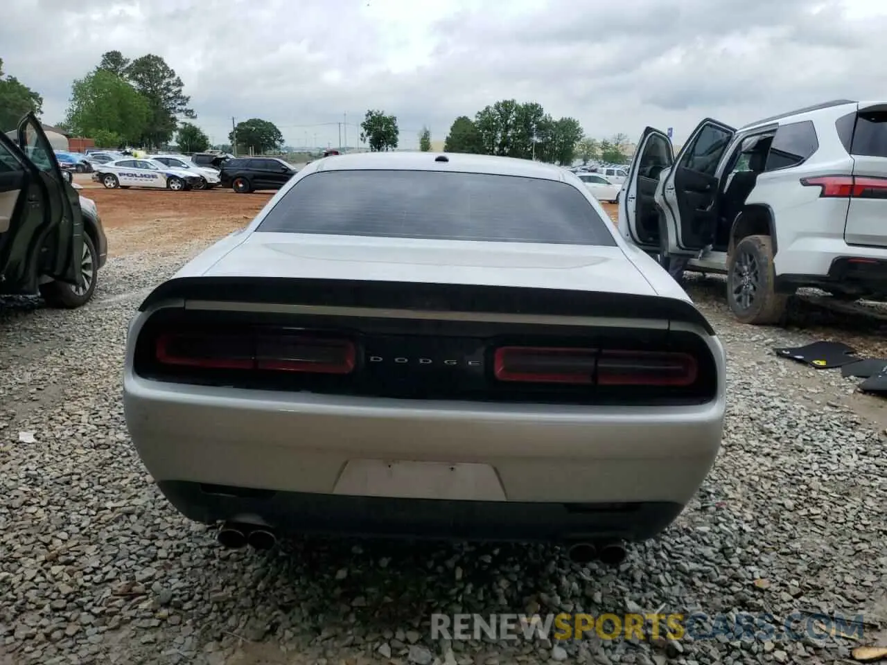 6 Photograph of a damaged car 2C3CDZAG5KH744715 DODGE CHALLENGER 2019