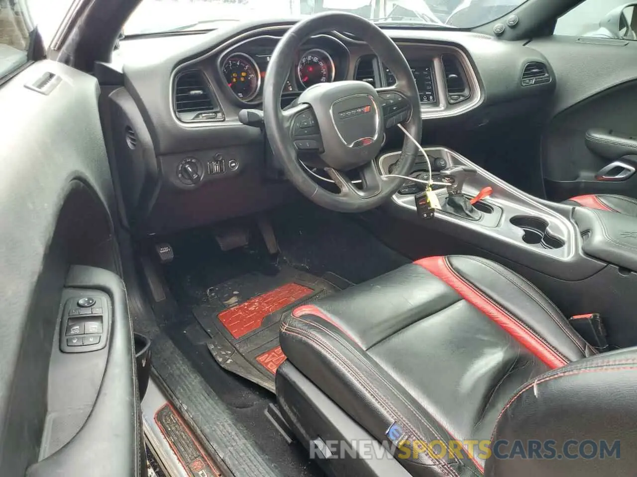8 Photograph of a damaged car 2C3CDZAG5KH744715 DODGE CHALLENGER 2019