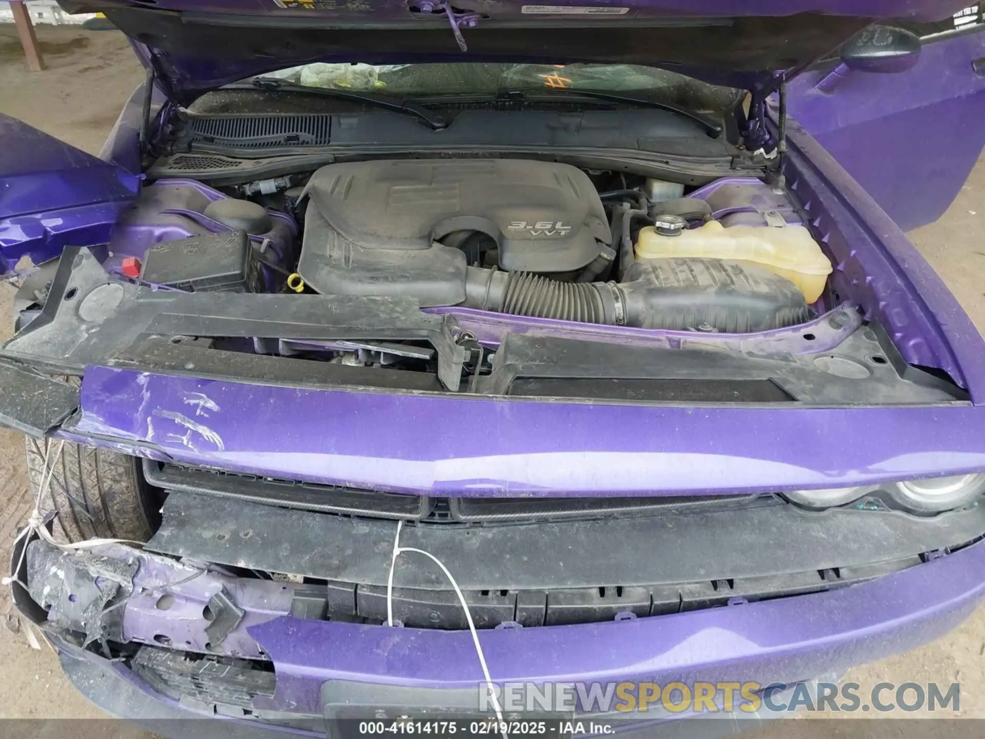 10 Photograph of a damaged car 2C3CDZAG6KH731682 DODGE CHALLENGER 2019